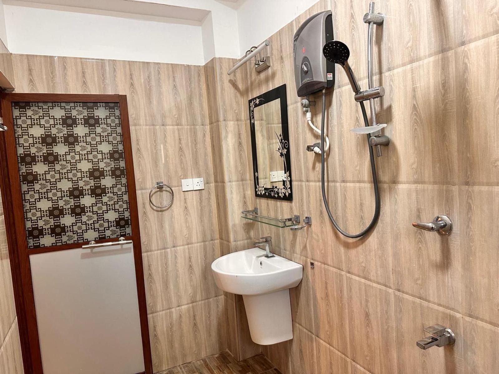 Holiday Villa Trincomalee Dış mekan fotoğraf