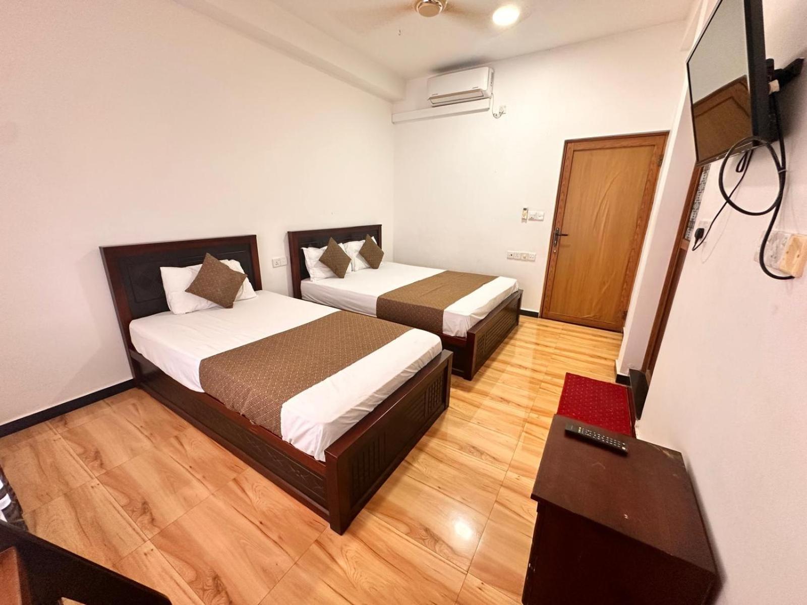 Holiday Villa Trincomalee Dış mekan fotoğraf