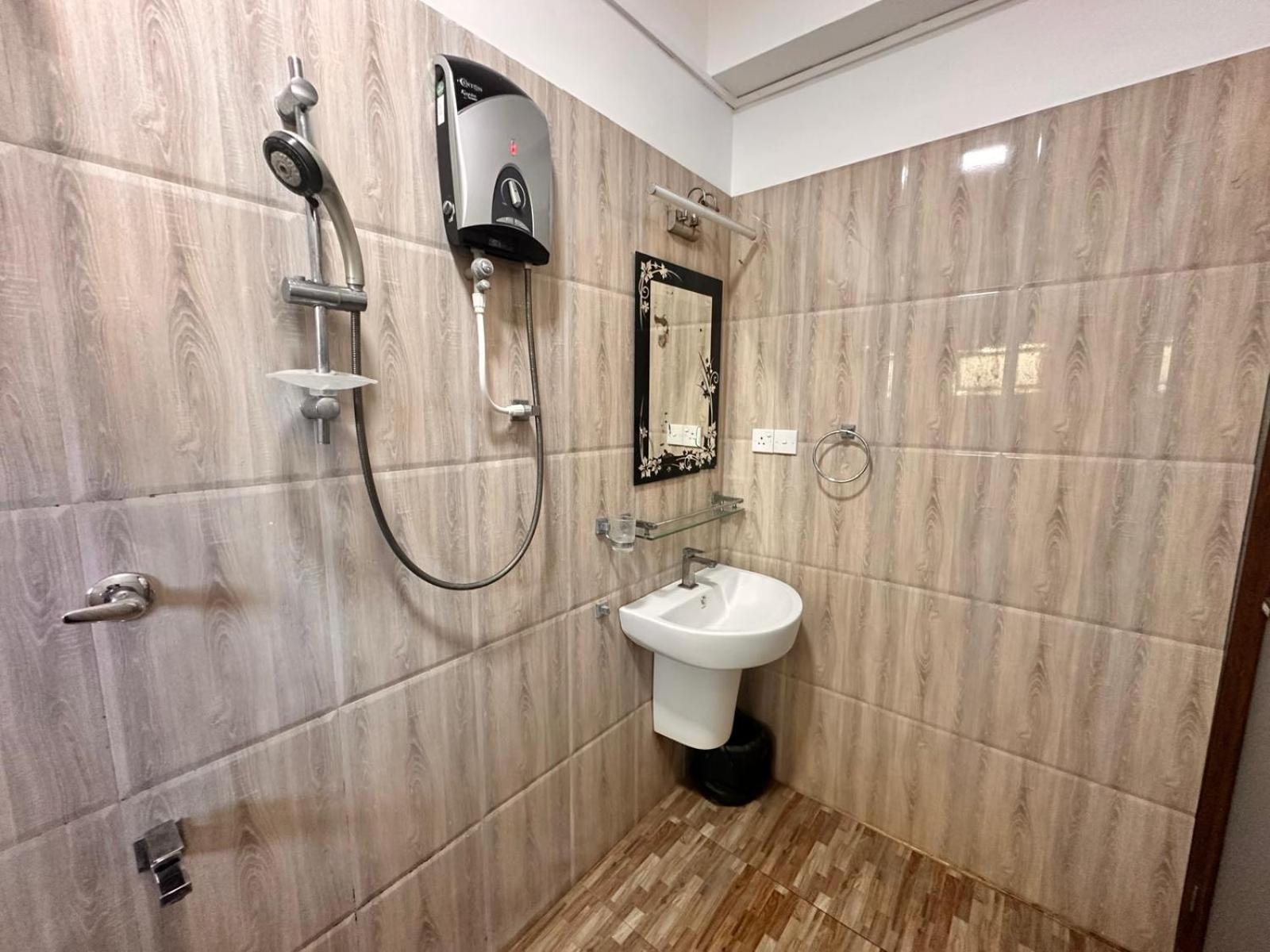 Holiday Villa Trincomalee Dış mekan fotoğraf