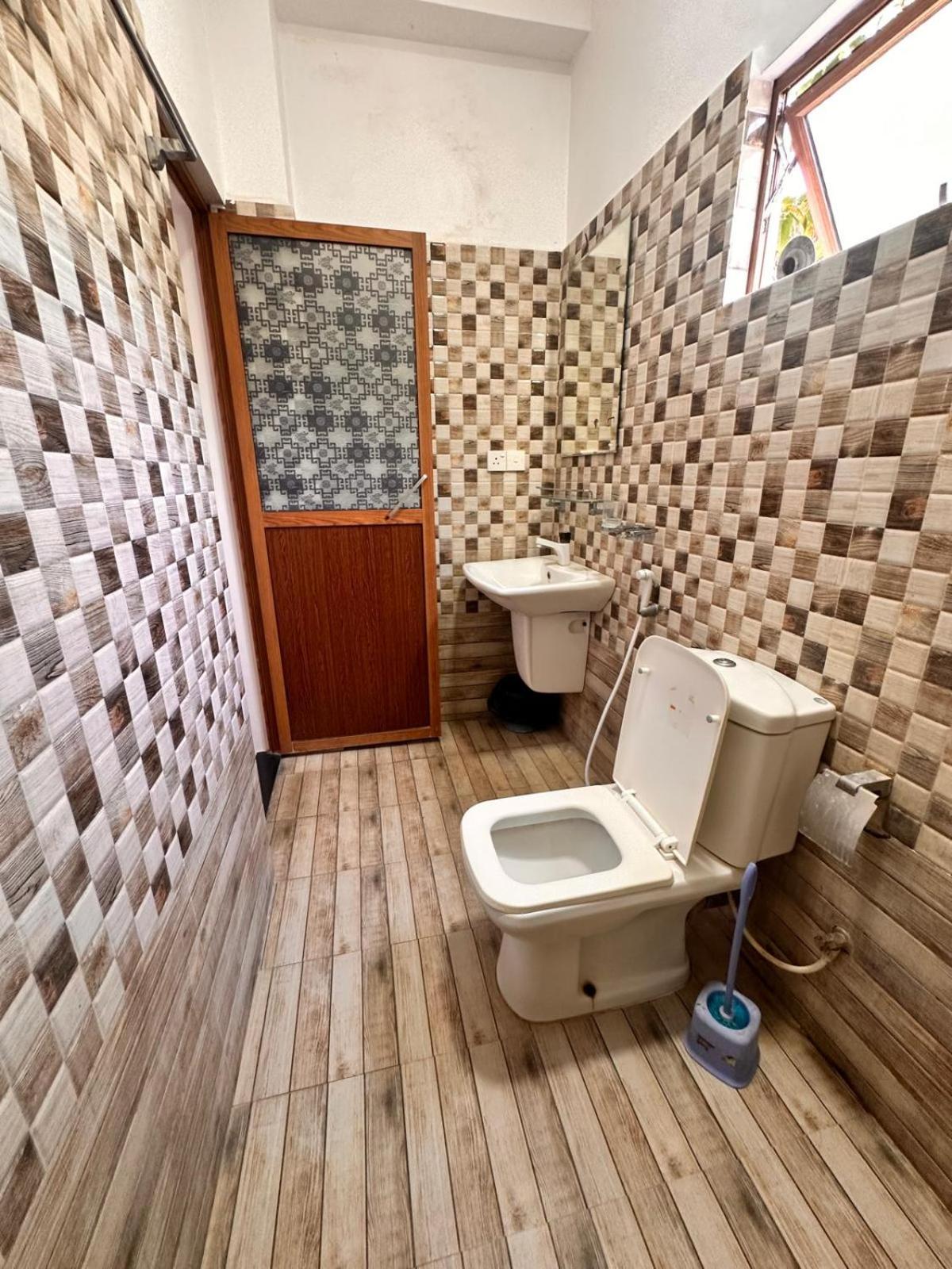 Holiday Villa Trincomalee Dış mekan fotoğraf