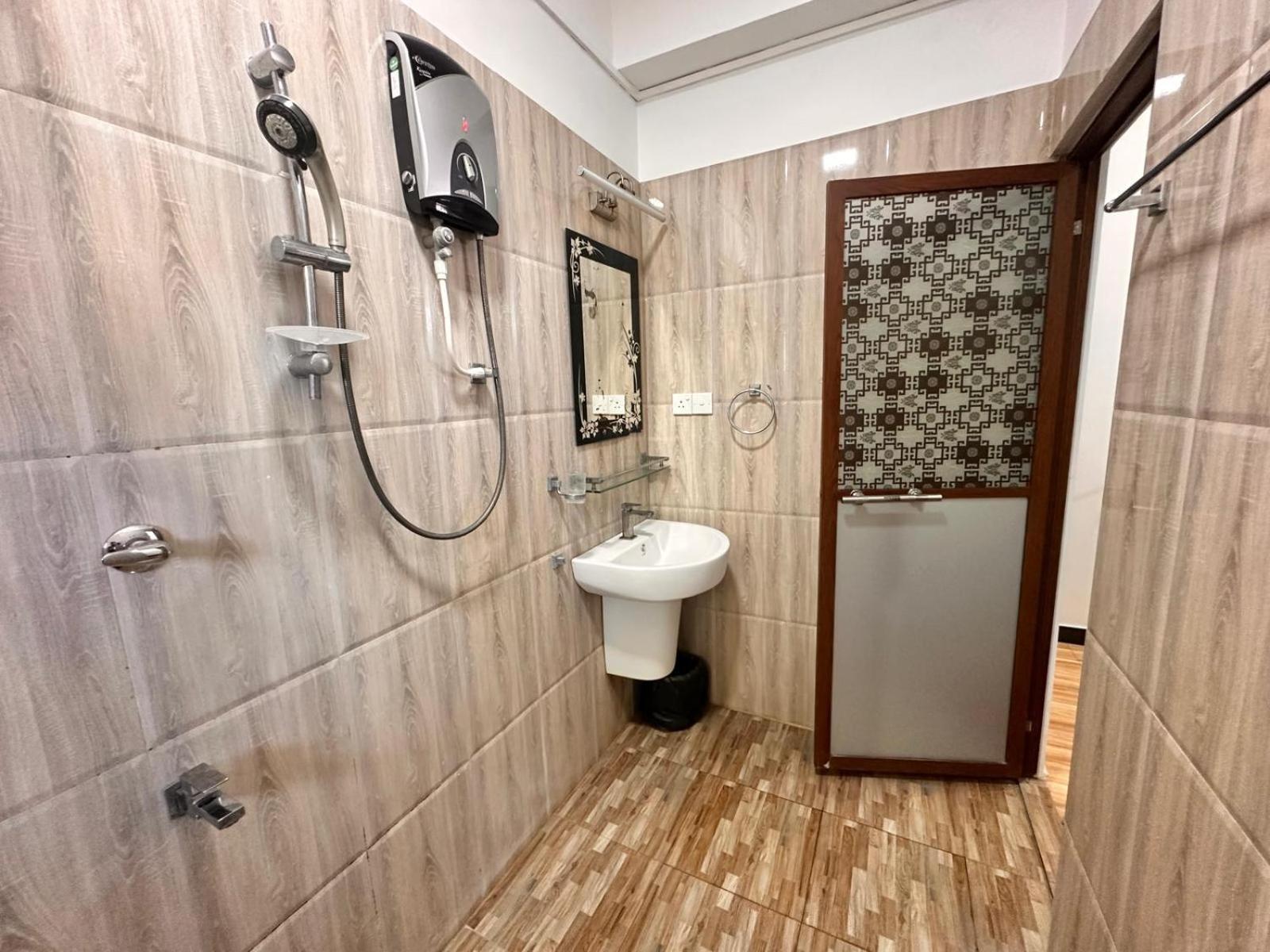 Holiday Villa Trincomalee Dış mekan fotoğraf