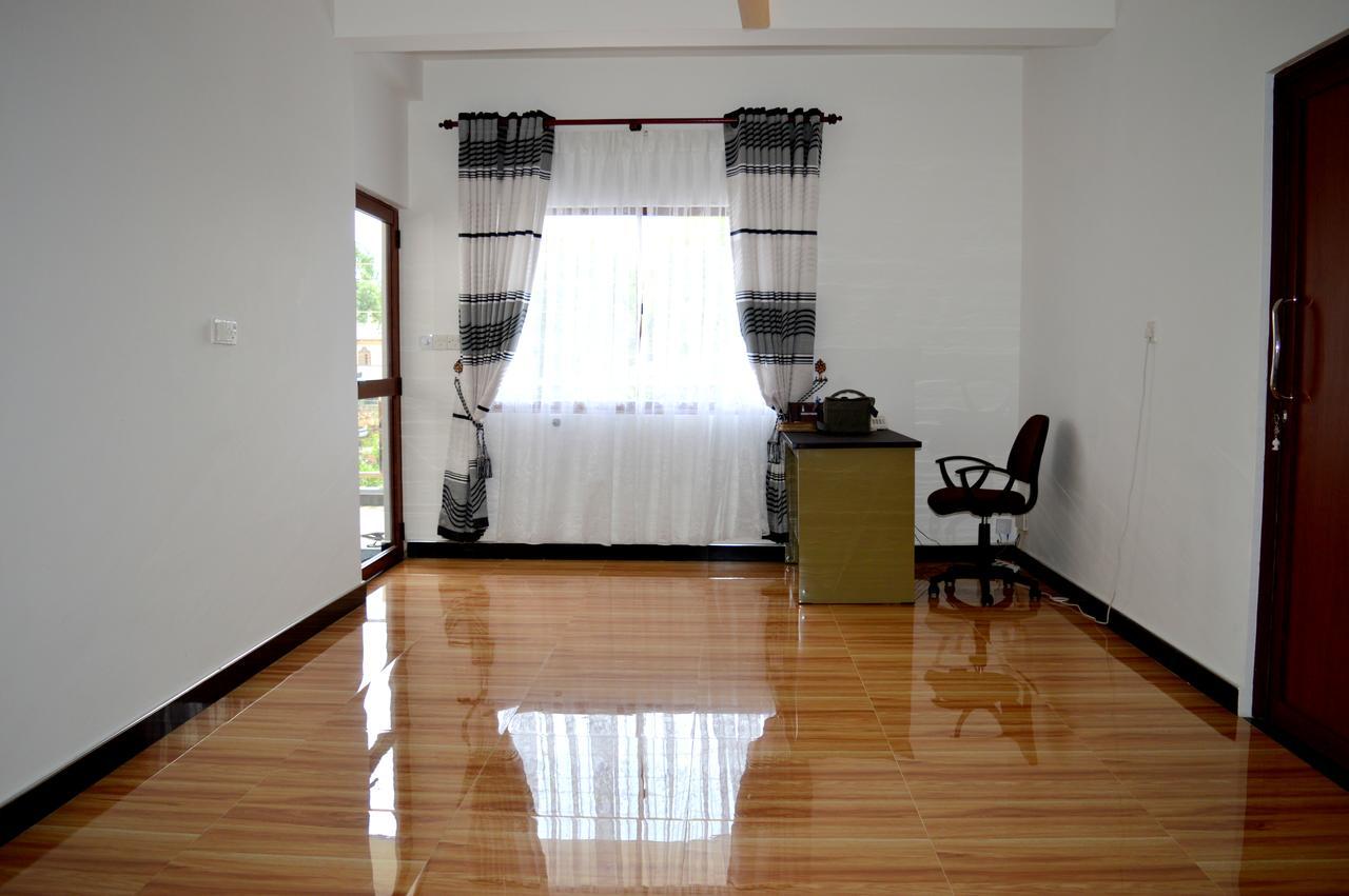 Holiday Villa Trincomalee Dış mekan fotoğraf